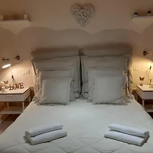 Nicole House Nocleg ze śniadaniem